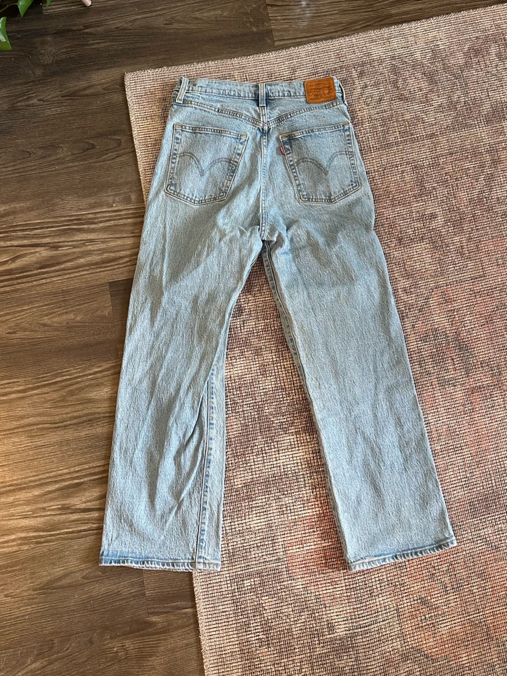 Levi’s Ribcage Straight - Picture 5 of 5